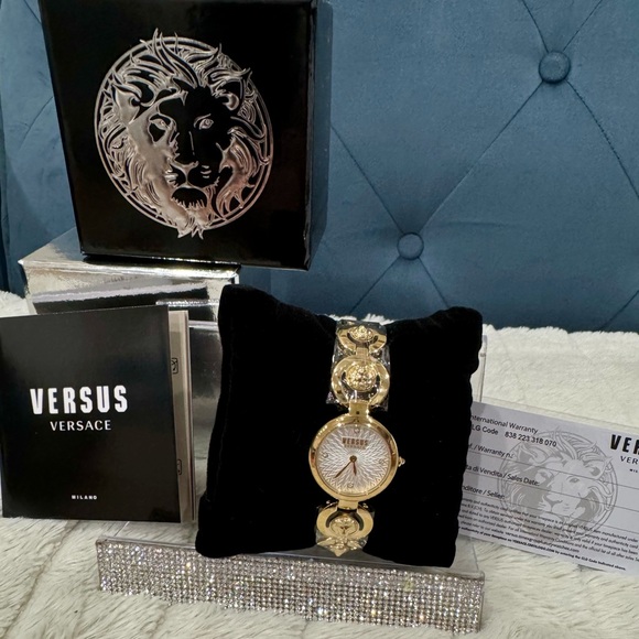 Versace Gold Watch - Picture 2 of 3